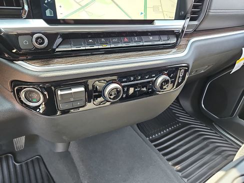 New 2026 Chevrolet Silverado 1500 LT w/ Convenience Package II RWD image 12