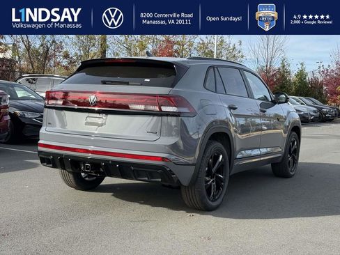 New 2026 Volkswagen Atlas Cross Sport SEL R-Line image 2