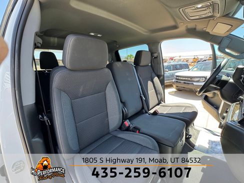 Used 2024 Chevrolet Silverado 2500 LT AWD/4WD image 37