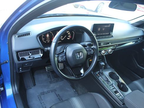 Used 2023 Honda Civic Sport image 16