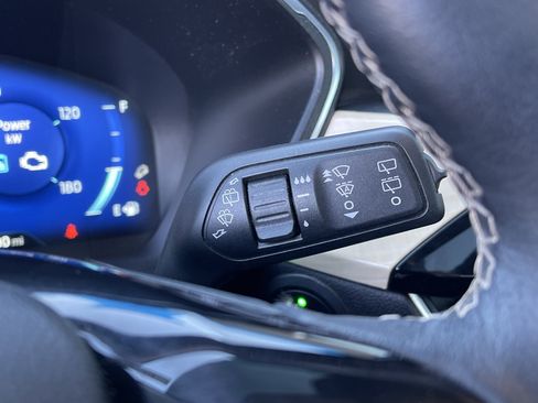 Used 2021 Ford Escape Titanium w/ Titanium Elite Package image 24