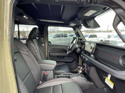 New 2026 Jeep Wrangler Unlimited Rubicon AWD/4WD image 15