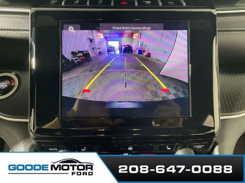 Used 2024 Jeep Grand Cherokee L Laredo w/ Luxury Tech Group I AWD/4WD image 16