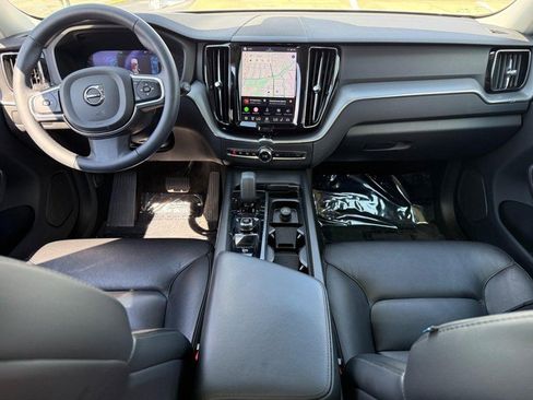 Used 2023 Volvo XC60 B5 Core w/ Climate Package AWD/4WD image 12