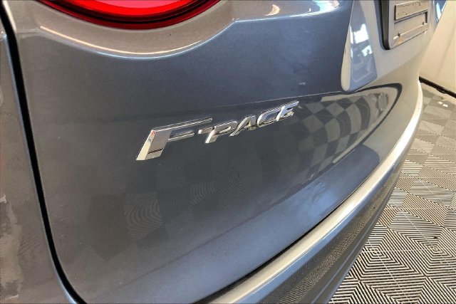 Used 2017 Jaguar F-PACE R-Sport AWD/4WD image 13