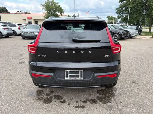 Used 2026 Volvo XC40 B5 Core w/ Climate Package AWD/4WD image 5