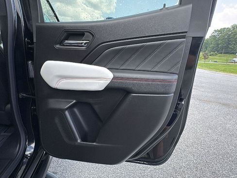 Used 2023 GMC Canyon AT4X AWD/4WD image 14