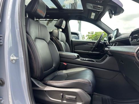 Used 2023 Honda Pilot TrailSport image 25