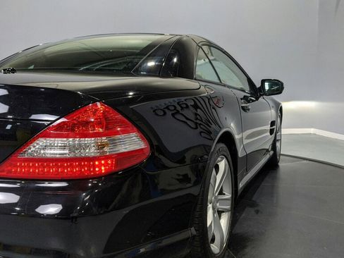 Used 2009 Mercedes-Benz SL 550 image 27