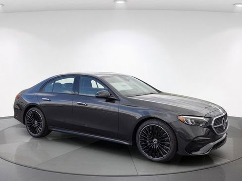 New 2026 Mercedes-Benz E 350 4MATIC Sedan image 12