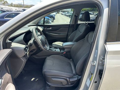 Used 2019 Hyundai Santa Fe SE AWD/4WD image 2