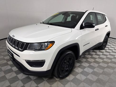 Used 2021 Jeep Compass Sport image 9