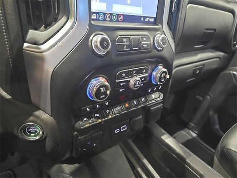 Used 2019 GMC Sierra 1500 SLT image 25