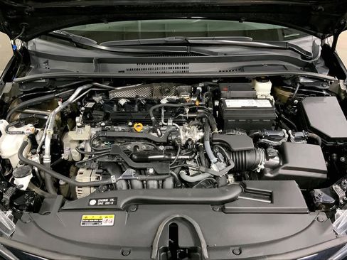 Used 2024 Toyota Corolla LE FWD image 32