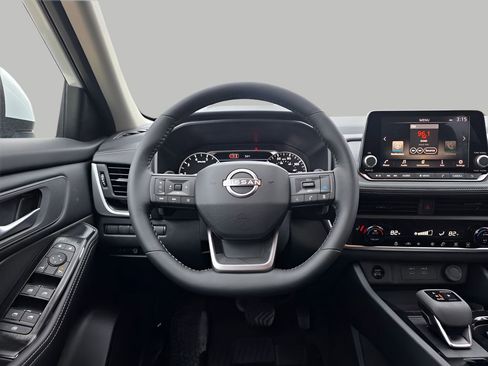 New 2026 Nissan Rogue SV w/ Cold Weather Package AWD/4WD image 19