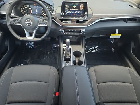 New 2026 Nissan Altima 2.5 SV AWD/4WD image 3