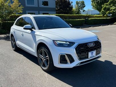 Used 2021 Audi Q5 e Premium w/ Convenience Package