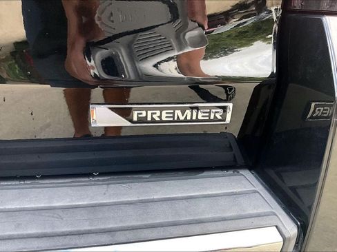 Used 2018 Chevrolet Tahoe Premier AWD/4WD image 7