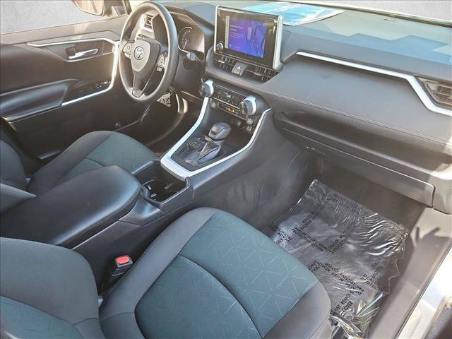 Used 2024 Toyota RAV4 XLE FWD image 27