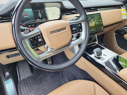 New 2026 Land Rover Range Rover Long Wheelbase SE AWD/4WD image 15