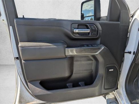 Used 2022 GMC Sierra 2500 AT4 w/ AT4 Preferred Package image 24