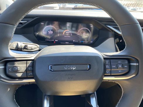 New 2026 Jeep Cherokee Laredo image 12