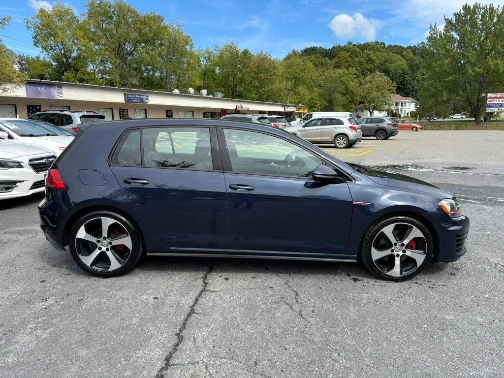 Used 2015 Volkswagen GTI SE w/ Lighting Package (SEL) FWD image 9