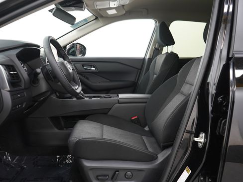 Used 2025 Nissan Rogue SV AWD/4WD image 22