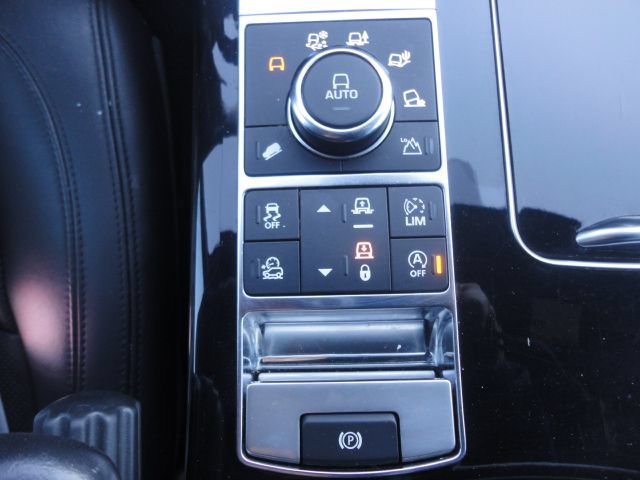 Used 2017 Land Rover Range Rover HSE AWD/4WD image 15