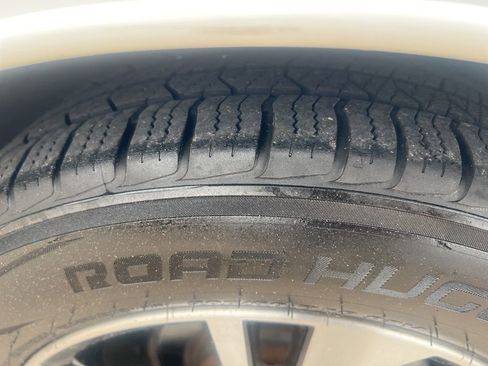 Used 2023 Nissan Sentra SV w/ Trunk Package image 38