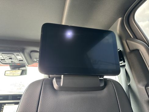 Used 2023 GMC Yukon XL Denali w/ Max Trailering Package AWD/4WD image 29