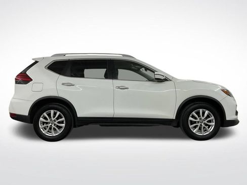 Used 2017 Nissan Rogue SV FWD image 28