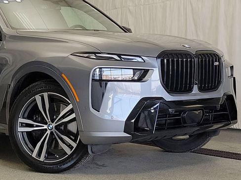 Used 2024 BMW X7 M60i w/ Executive Package image 2