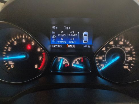 Used 2017 Ford Escape SE w/ Equipment Group 201A FWD image 23