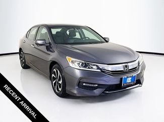 Used 2017 Honda Accord EX-L video 1