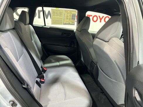 Used 2025 Toyota Corolla Cross AWD Hybrid image 12