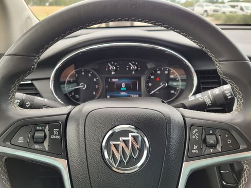 Certified 2022 Buick Encore Preferred w/ Safety Package image 23