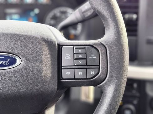 New 2026 Ford F250 XL w/ XL Chrome Package image 23