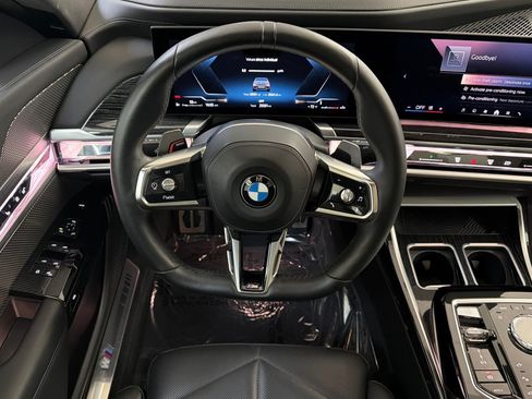 Used 2023 BMW 740i w/ Parking Assistance Package RWD image 30