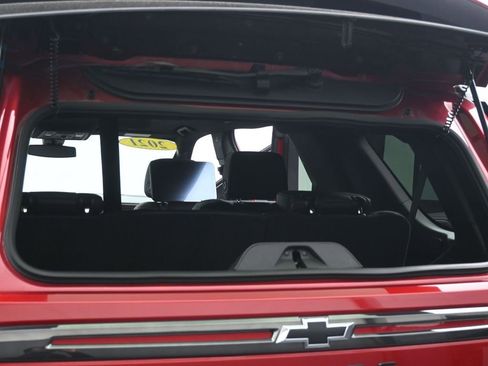 Used 2021 Chevrolet Tahoe Z71 w/ Z71 Off-Road Package image 23