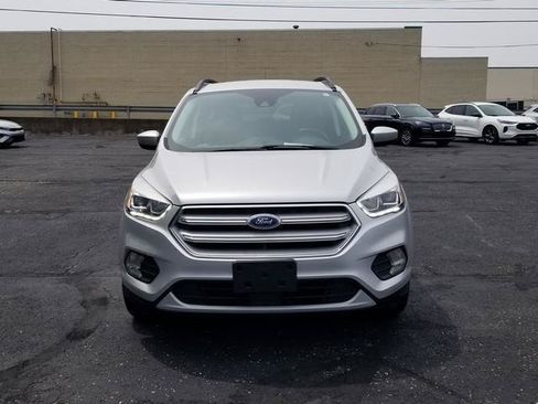 Used 2018 Ford Escape SEL w/ Ford Safe & Smart Package FWD image 3