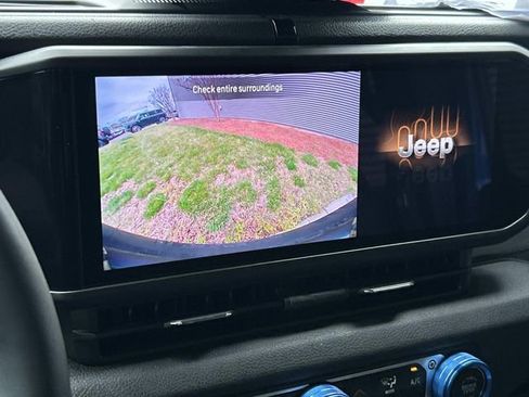 Used 2024 Jeep Wrangler Sport S AWD/4WD image 37