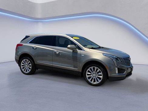 Used 2018 Cadillac XT5 Platinum w/ Driver Assist Package AWD/4WD image 1