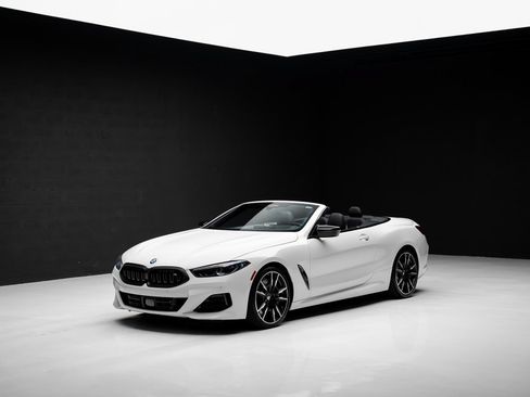 Used 2023 BMW M850i xDrive Convertible AWD/4WD image 6