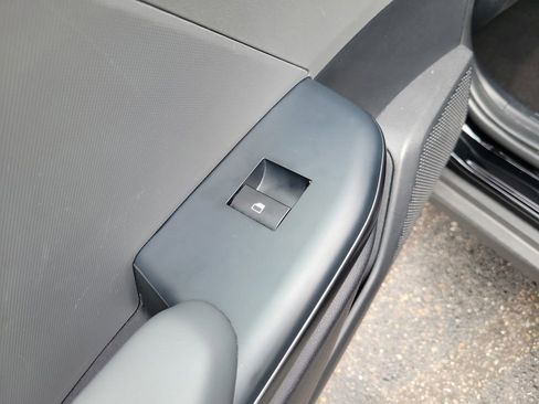 Used 2025 Kia K4 FWD image 18