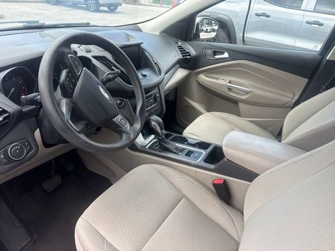 Used 2019 Ford Escape SE FWD image 5