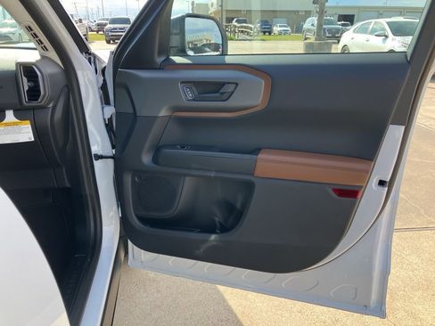 New 2025 Ford Bronco Sport Outer Banks image 14