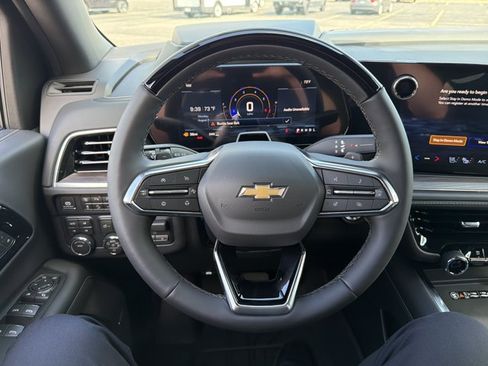 New 2026 Chevrolet Suburban Premier AWD/4WD image 14