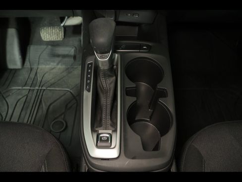 Used 2024 Chevrolet Trax LS w/ LS Convenience Package image 25