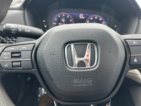 Certified 2023 Honda Accord EX image 25